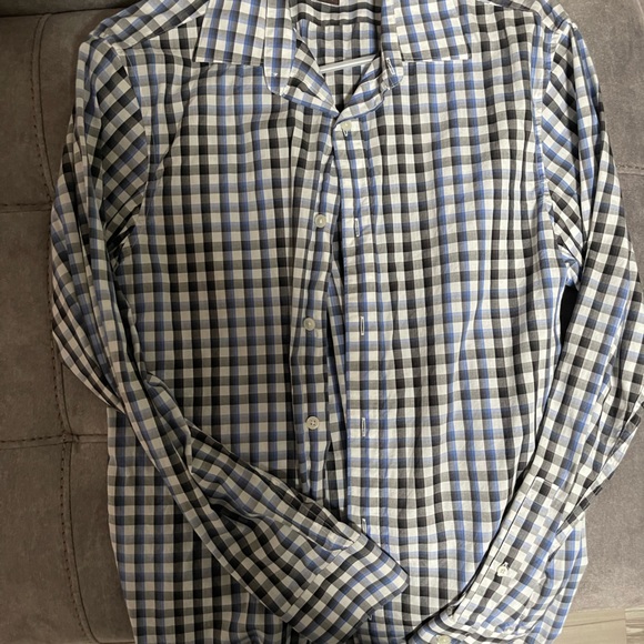 MK Button down - Picture 1 of 2